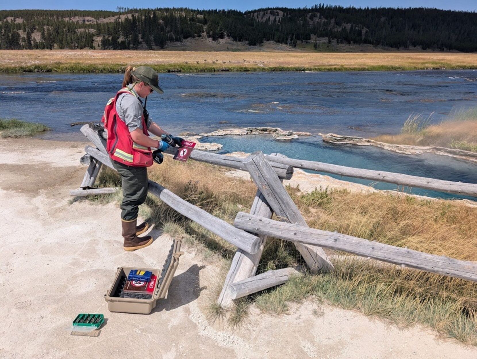 Hat’s ridiculous: Yellowstone geologists remove over 300 lost hats from hot springs